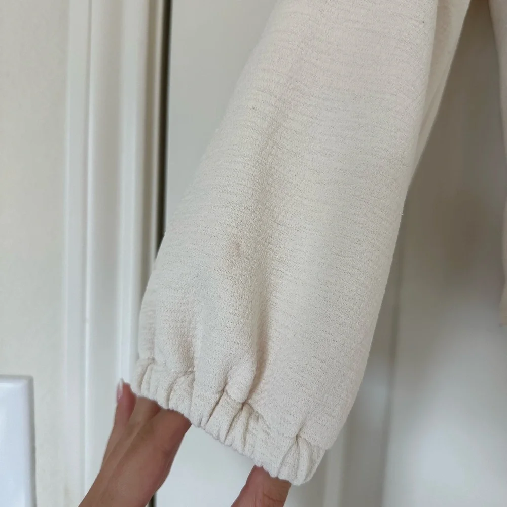 TEXTURE & THREAD MADEWELL Crepe Wrap Top Long Sleeve V-Neck White Cream Ivory S - Picture 3 of 5